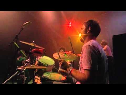 Basement Jaxx - Good Luck (Glastonbury 2004 Live)