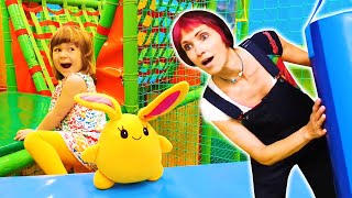 Download lagu Mommy for Lucky | Kids & Toys Have Fun at the Kids' Clubs! Full Episodes of the Show for Kids mp3 Download lagu Mommy for Lucky | Kids & Toys Have Fun at the Kids' Clubs! Full Episodes of the Show for Kids mp3