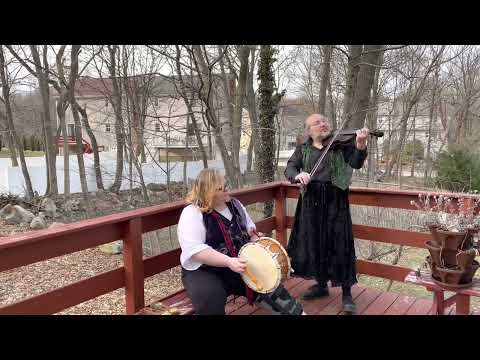 Janino Oro (or at least one version of it)