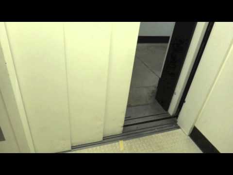 AMAZING Motor on the 3-Speed Door Montgomery Elevator at MU Physics Bldg