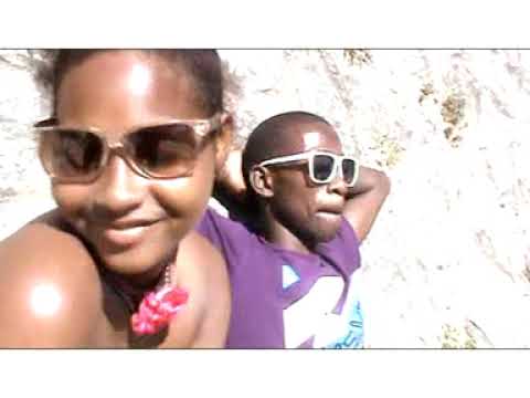 Fary Girl ft Maestro Djunny - Muahikipheleke (VIDEO OFICIAL) 2013