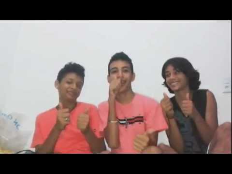 SOLTEIRO   X    NAMORANDO