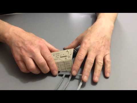 Official Millennium Falcon Build Diary - Pack 1, Issue 2