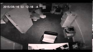 Thieves cut safe, steal thousands from T-Mobile