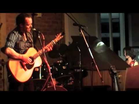The Morrows - World Gone Mad (live)