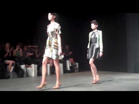 Magdelena Velevska spring/summer 2010-11 fashion show at RAFW