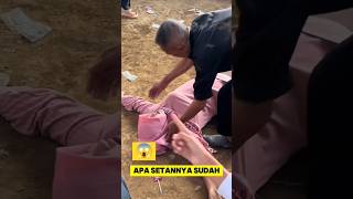 Download lagu ketika emak-emak dan wanita cantik kesurupan di pesta pernikahan ‼️#kesurupan #kudalumping #emakemak mp3