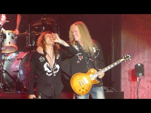 Whitesnake + Adrian Vandenberg - Here I go Again+Still of the Night @ 013 Tilburg (NL)