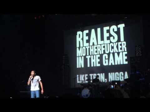Childish Gambino - "You See Me" (Live in Los Angeles 11-12-11)