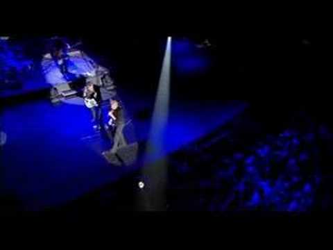 Johnny Hallyday - Derri&egrave;re l'amour