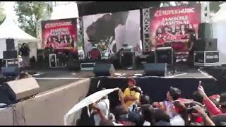 Download lagu Slank-konser aku ingin damai mp3