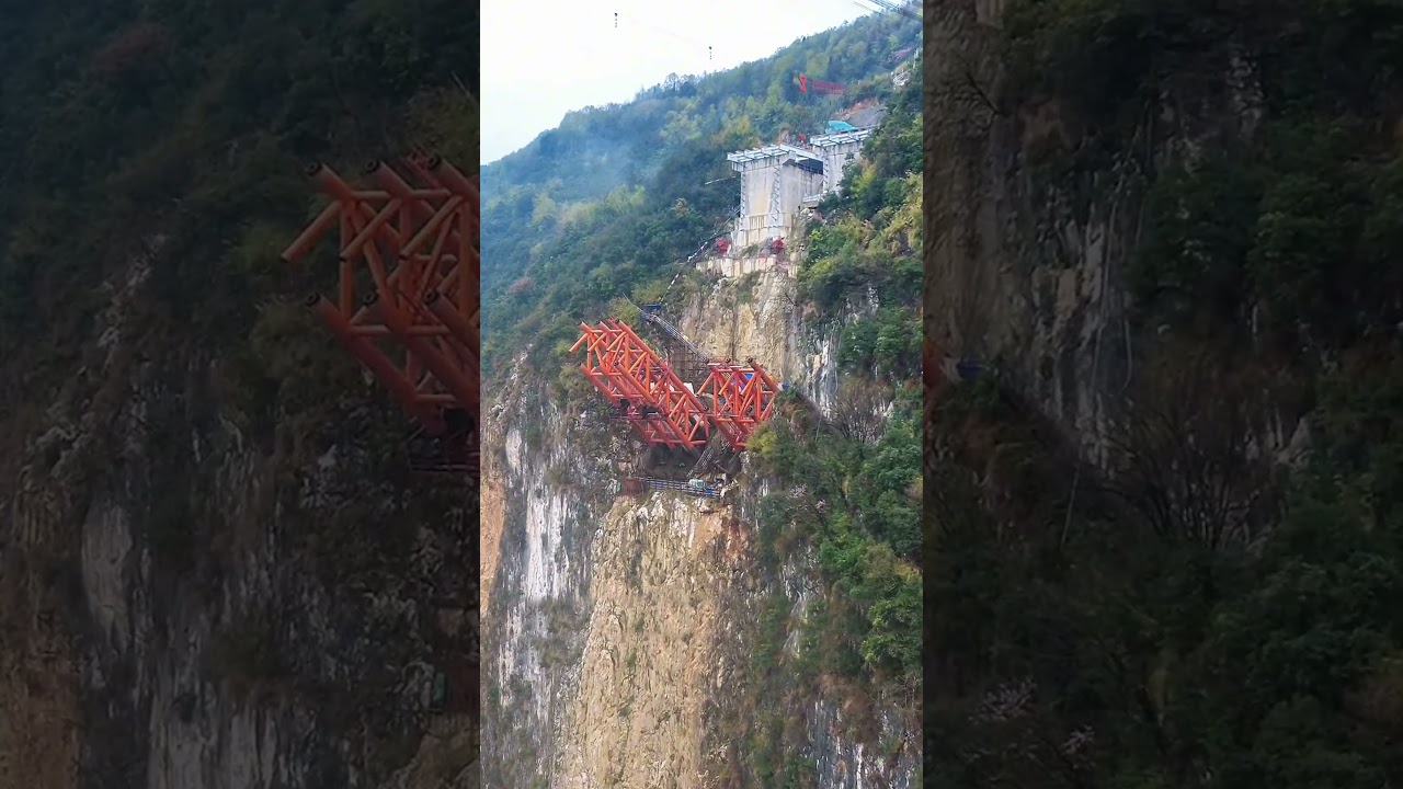 This “Steel Dragon” Bridge Floats 1,300 Feet Above a Canyon 😳🌉