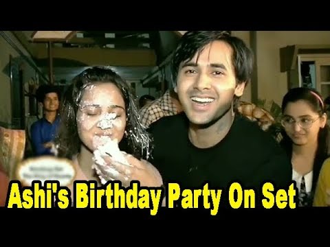 Ashi Singh 21st Birthday | Randeep Appling Cake On Ashi | Masti