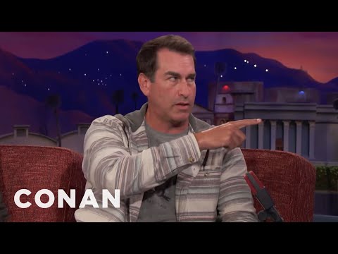 Rob Riggle Worked Out With The Seattle Seahawks | CONAN on TBS