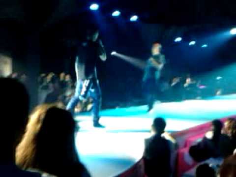 Balul Bobocilor 2011 PTTR - Maximilian si Junky (1/3)