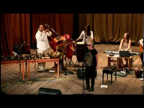 Sainkho Namtchylak  &  ethno orchestra  