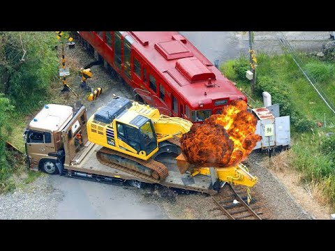 IDIOTS TRUCKS, CARS VS TRAINS - Fast Trains Hit Trucks & Cars - TRAIN DERAILMENT