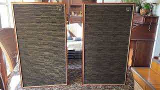 Video thumbnail for SONY Speaker SS-2500 test by Maurice