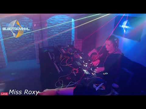 Miss Roxy 2021 12 17