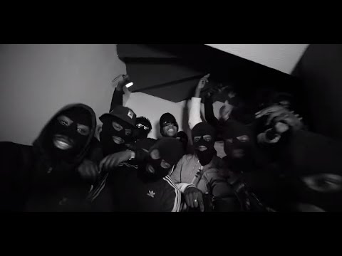 La G - A l'abris des balcons des fenêtres I Daymolition