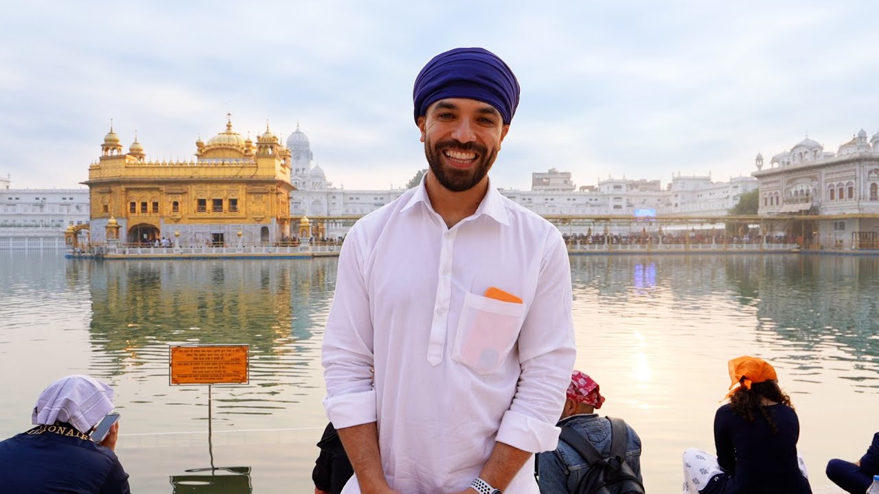 Inside The Golden Temple (World's Largest Community Kitchen)