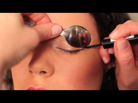 8 trucos de belleza con cuchara: delineado perfecto y más