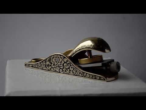 Lie-Nielsen Block plane #102. Engraved by Mikhail Davydov
