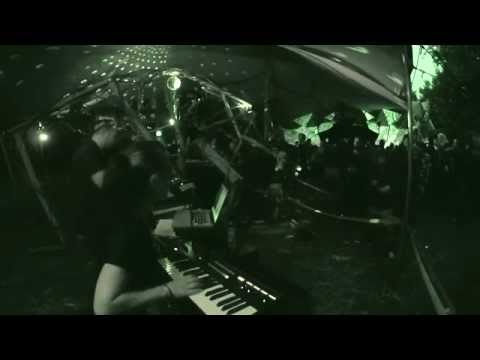 DUB ENGINE | LIVE @ MOMENTO DEMENTO FESTIVAL 2015 - ON DIGITRON SOUNDSYSTEM