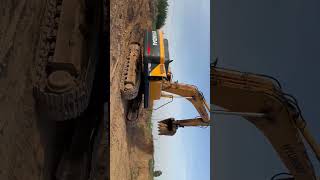 Hyundai R305LC-9T 30ton tracked excavator for sale - Image 4 | Machineryline KE Hyundai R305LC-9T 30ton tracked excavator | Image 4 - Machineryline
