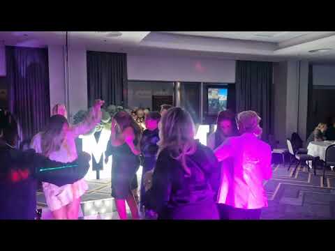 I DJ 4 YOU video.