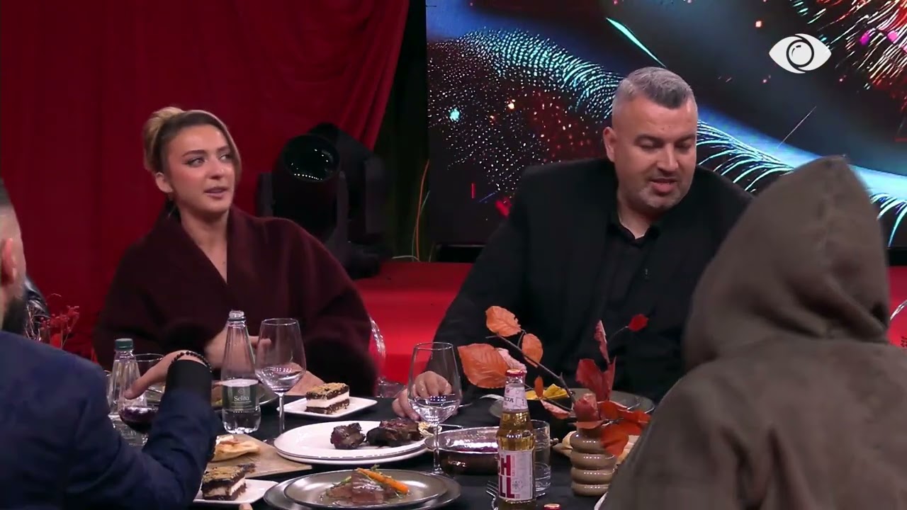 “Lojën e ke me ‘Mambon’”/ Rogerti diskuton me Gimbon, ndërhyn Mateo