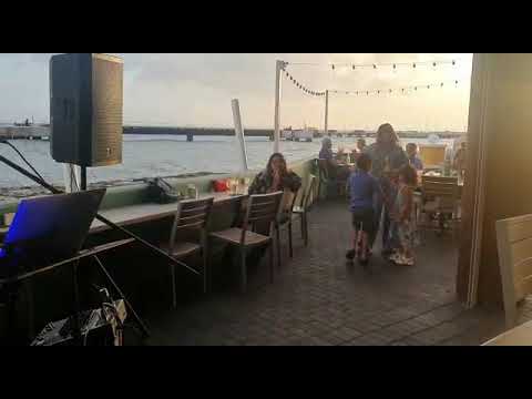 Habri Bo Brasa / Mónica Medina.                        Los Cheveres Curacao