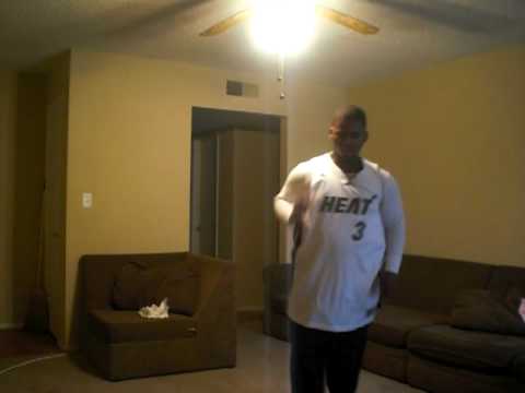 Scorpio free styling to an MJ song I neva heard be4