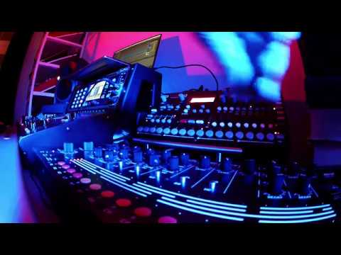 amp Republic - Rubber Object (Acidlab Miami, Korg Minilogue, Sub 37)