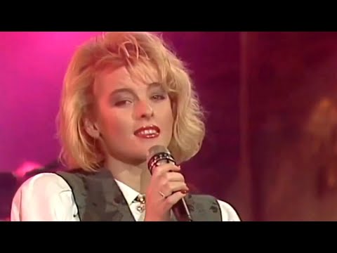 Iveta Bartošová | Dva roky prázdnin | 1989 | TV 3
