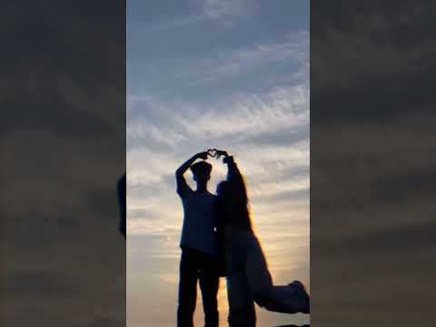 අපි දෙන්නගෙ ලොවේ පැතු සිහිනයේ... ඔබ විතරයි මගේ ලෝකෙ මුල්තැන වුණේ...💔🎵