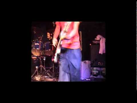 5Bugs - 45 Seconds LIVE Knaack.mpeg