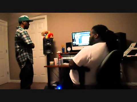 NumbTV: Rojo (remix) session wit Flaashy and Bezzal