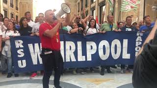 gli-operai-della-whirlpool-ancora-in-piazza