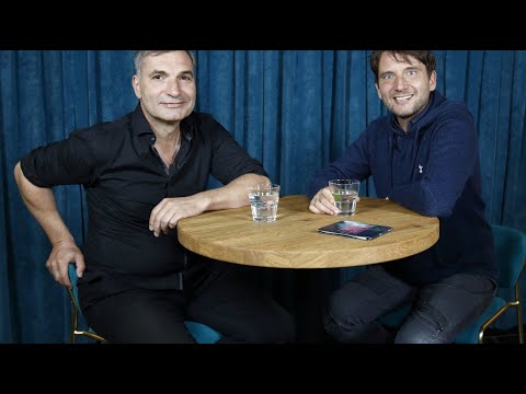 Nebýt téhle desky, asi bych se upil k smrti, říká Jiří Macháček v (NE)BLÁZNI