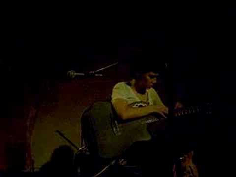 Kaki King - Bone Chaos In The Castle (Hamburg, 9/23/08)