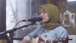 Download lagu Anugerah Terindah Yang Pernah Kumiliki SO7 - Nindya Laksita Akustik Cover mp3