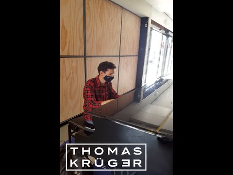 Funky Piano Cover 'Sad in Scandinavia' (SeeB) at Amsterdam Centraal Train Station – Thomas Krüger