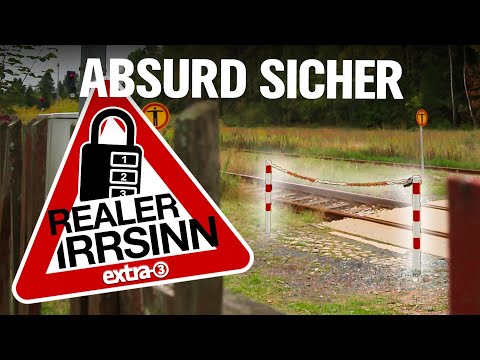 Realer Irrsinn: Bahn sperrt Gleis mit Zahlenschloss in Zwotental | extra 3
