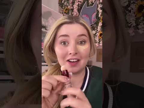 Paula tries it - Which do you prefer—normal or pink? 😳💕