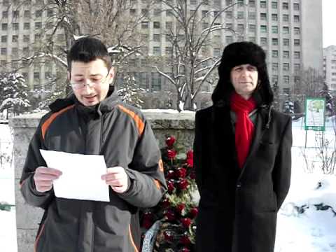 eu vorbind la Monumentul Ceferistilor despre Luptele Muncitoresti din Februarie 1933