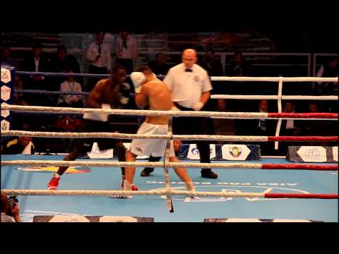 Бой Артем Чеботарева против Дмитро Митрофанова  Чемпиона мира