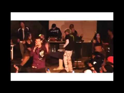 O el o yo--Insurrecto y July Roby ((En Vivo))