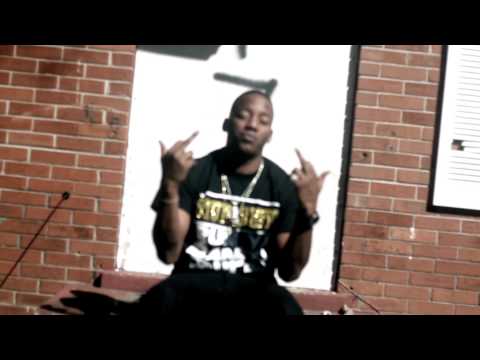 Stunarefic & Dj Holiday- Run it up the official video
