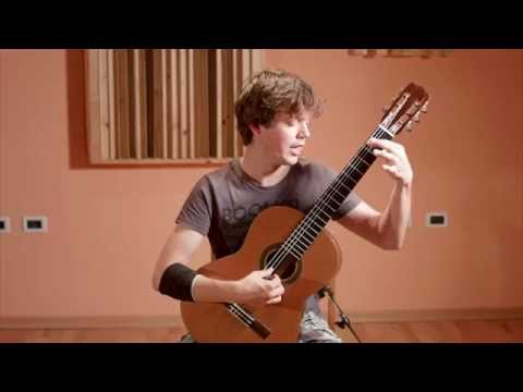 How To Eliminate Squeaking Noises On Classical Guitar | Guitarise Q&A #2